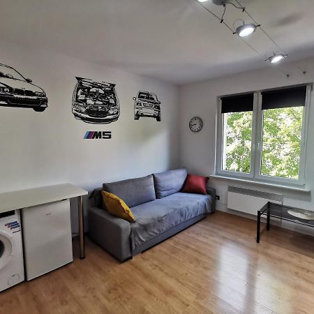 Small Apartament In Heart Of Boleslawiec City Exterior photo